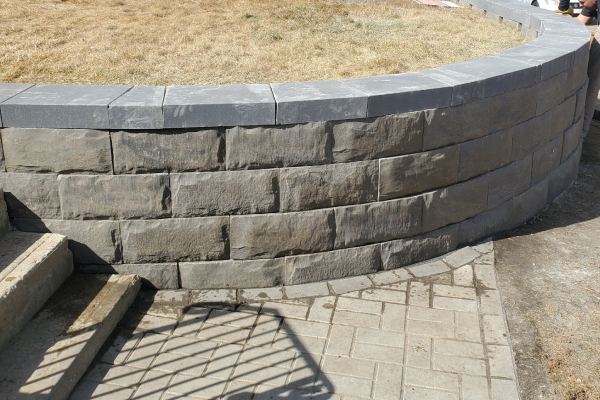 retaining wall and staircase built by Lush Landscaping in Edmonton AB Canada