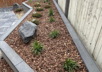 Hardscape planter built by Lush Landscaping
