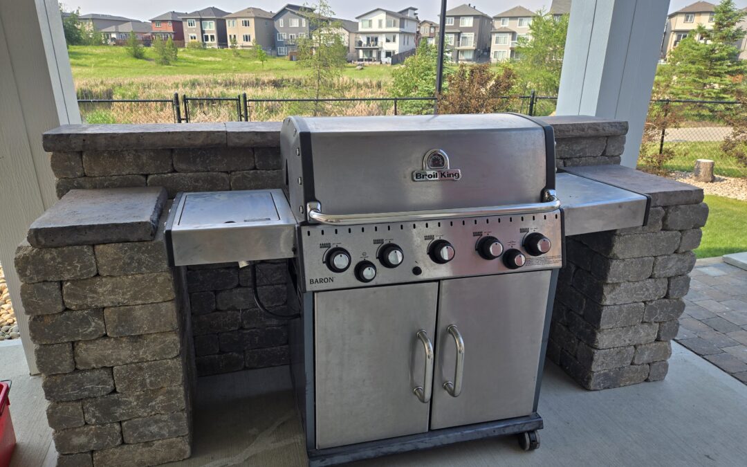 Outdoor Kitchen Ideas for Edmonton Backyards